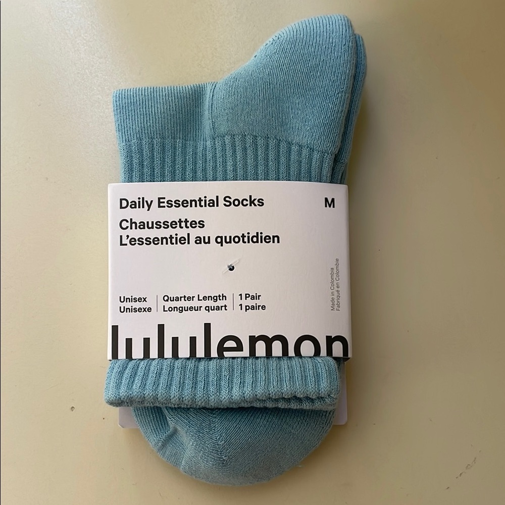 Lululemon Quarter Length Socks Light Blue - Picture 2 of 5
